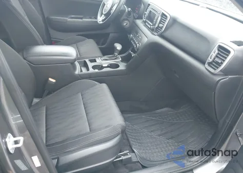 2017 Kia Sportage Lx z USA, uszkodzony, nr VIN KNDPMCAC0H7103628